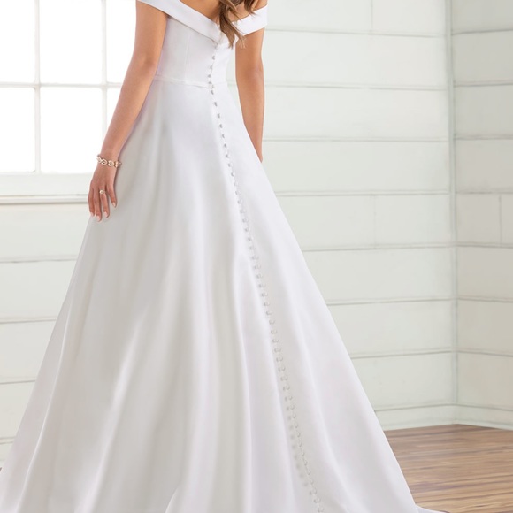 NWT Essence of Australia Wedding Dress - Picture 4 of 7